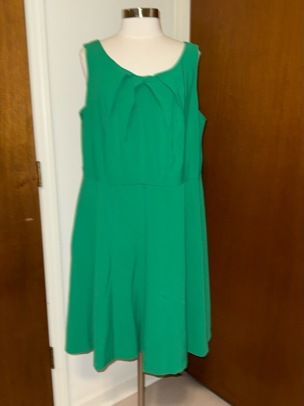 🐠 ALYX woman Sleeveless Emerald Green Fit-and-Flare Dress